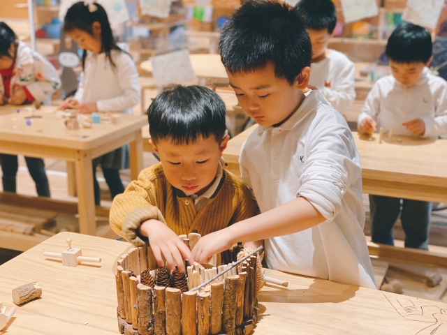深圳金生国际幼儿学校,木工课